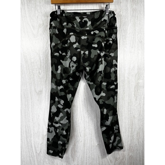 Athleta Lightning Camo 7/8‎ Leggings XL Olive Green High Rise Athleisure Fit - Picture 4 of 8